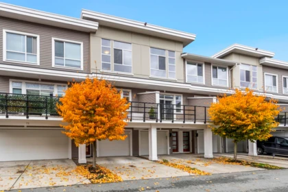 Front Yard Photo of 73 8413 Midtown Way, Chilliwack, BC