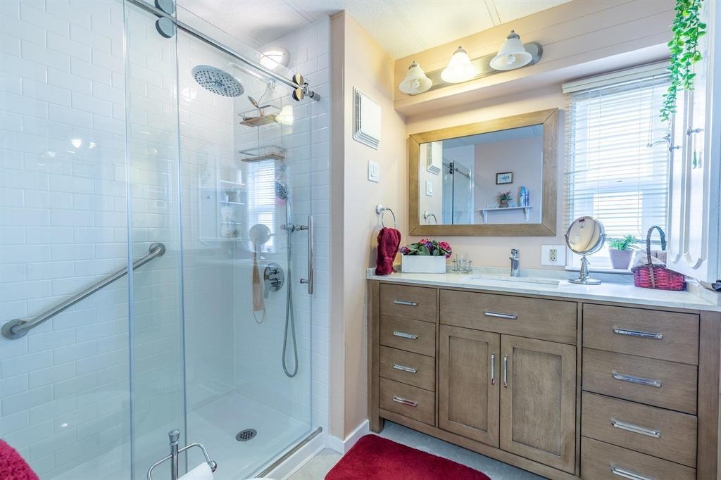 Laundry Room Photo of 50 8254 134 Street, Surrey, BC