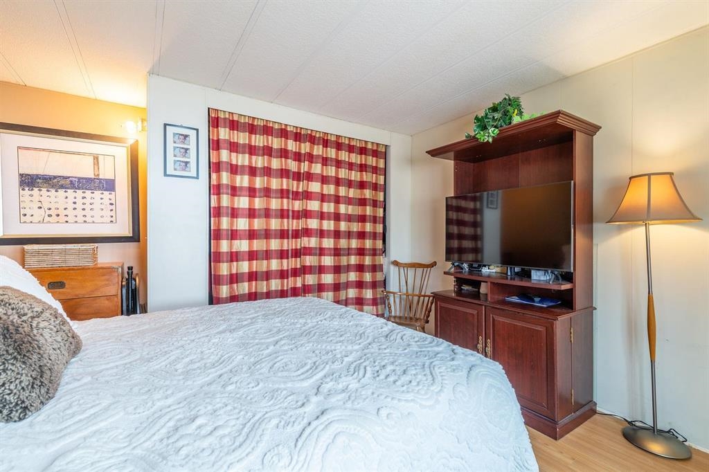 Powder Room Photo of 50 8254 134 Street, Surrey, BC