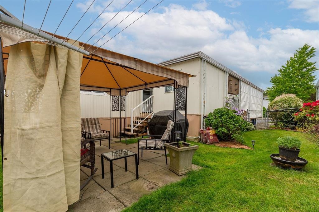 Staircase Photo of 50 8254 134 Street, Surrey, BC