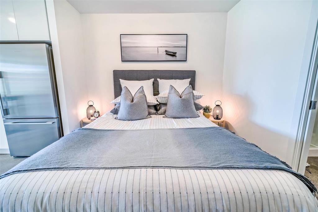 Primary Bathroom Photo of 404 231 E Pender Street, Vancouver, BC