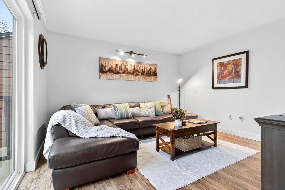 Kitchen Photo of 432 Cardiff Way, Port Moody, BC