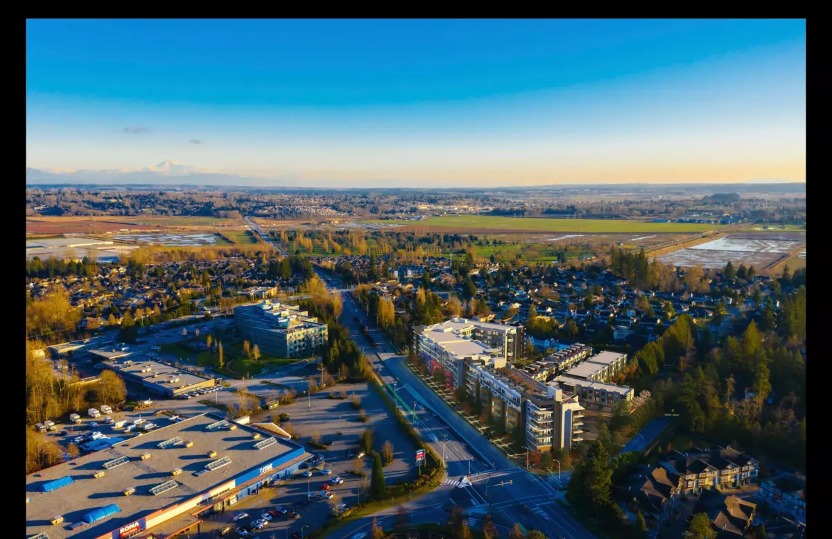 Family Room Photo of 614 8158 166 Street, Surrey, BC
