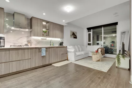 3701 9887 Whalley Boulevard, Surrey, BC, Surrey — Apartment/Condo for sale