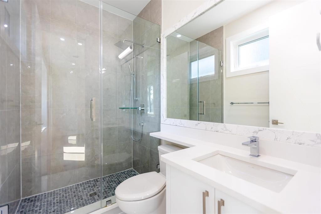 Mudroom Photo of 11668 95a Avenue, Delta, BC