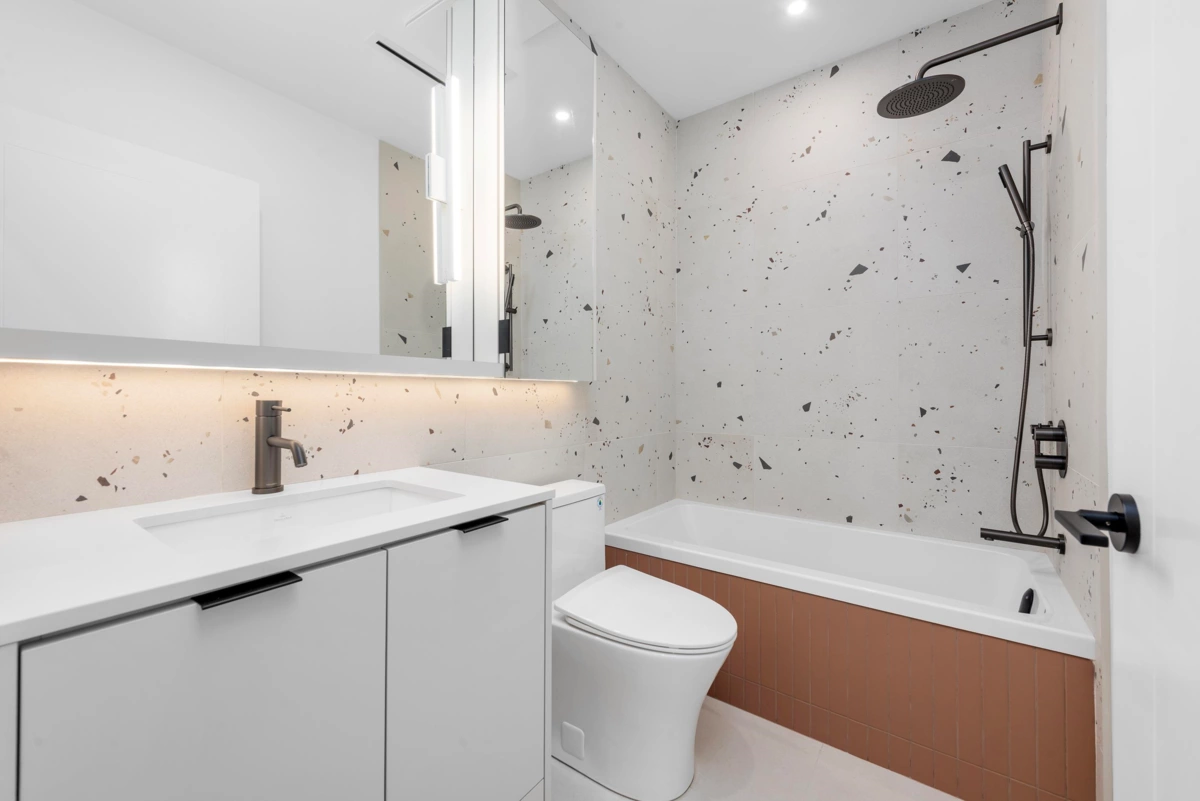 Basement Recreation Room Photo of 2 273 W 17th Avenue, Vancouver, BC