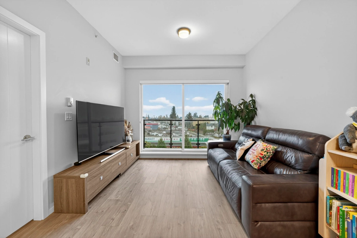 Living Room Photo of PH6 6283 Kingsway, Burnaby, BC
