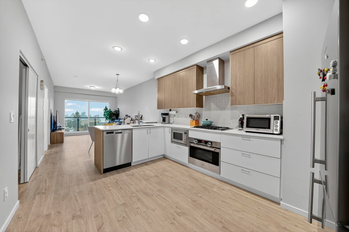 Primary Bedroom Photo of PH6 6283 Kingsway, Burnaby, BC