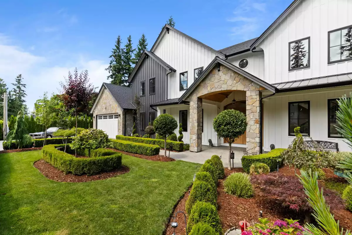 Family Room Photo of 19851 37 Avenue, Langley, BC