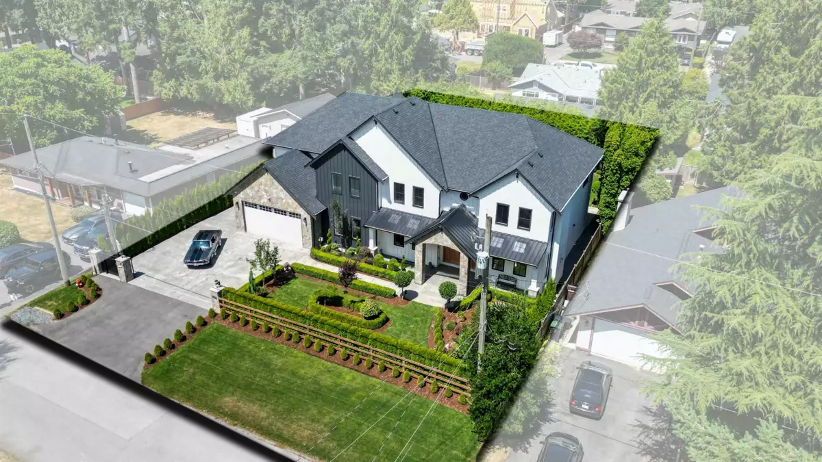 Living Room Photo of 19851 37 Avenue, Langley, BC