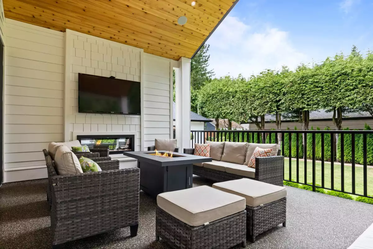Walk-In Closet Photo of 19851 37 Avenue, Langley, BC