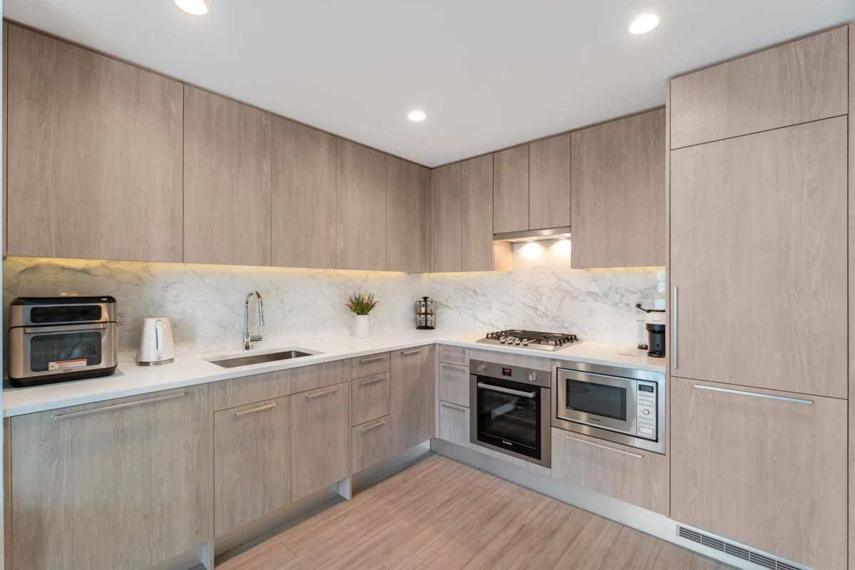 Family Room Photo of 807 6398 Silver Avenue, Burnaby, BC