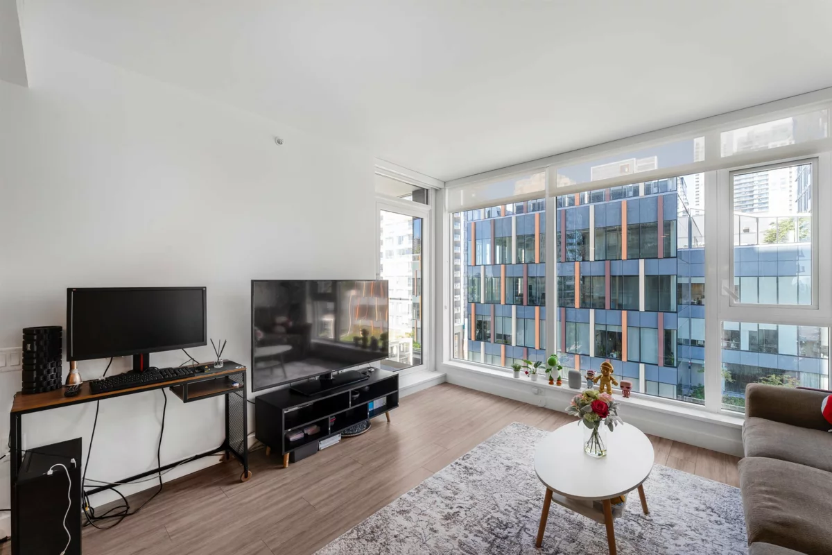 Pantry Photo of 807 6398 Silver Avenue, Burnaby, BC