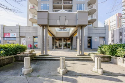 PH1 1180 Pinetree Way, Coquitlam, BC, North Coquitlam — 3 bed apartment/condo for sale