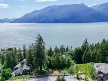 690 Shaughnessy Place, Squamish, BC, Squamish — Land for sale