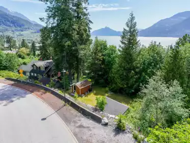 690 Shaughnessy Place, Squamish, BC, Squamish — Land for sale