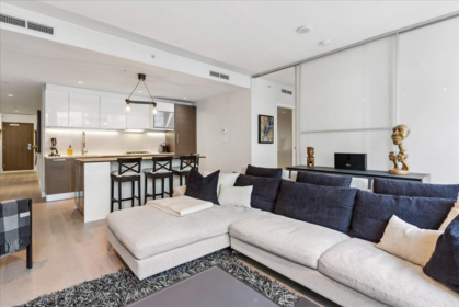 402 1477 W Pender Street, Vancouver, BC