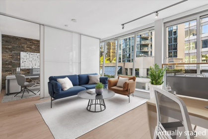 402 1477 W Pender Street, Vancouver, BC
