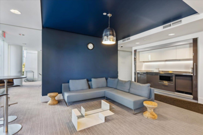 Hallway Photo of 402 1477 W Pender Street, Vancouver, BC