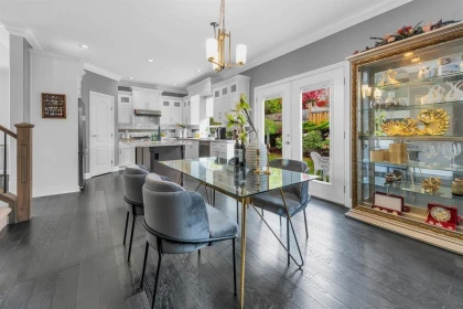 Kitchen Island Photo of 10 Cedarwood Court, Port Moody, BC