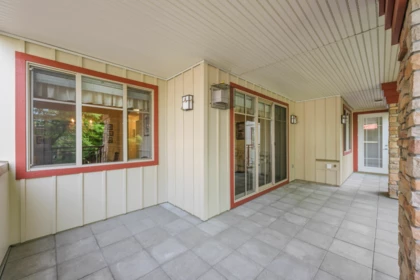Garden / Landscaping Photo of 201 16421 64 Avenue, Surrey, BC