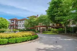 201 16421 64 Avenue, Surrey, BC