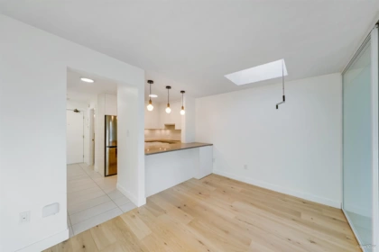 303 1545 E 2nd Avenue, Vancouver, BC