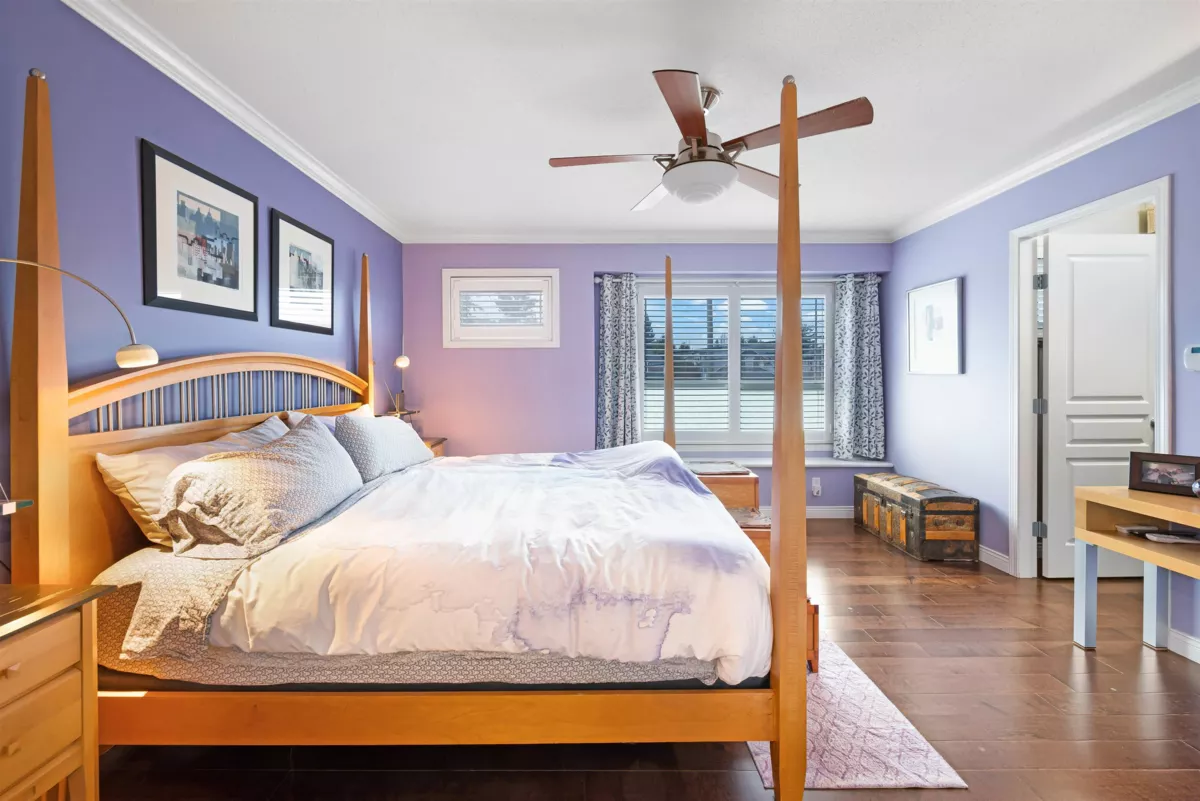 Hallway Photo of 5742 148 Street, Surrey, BC