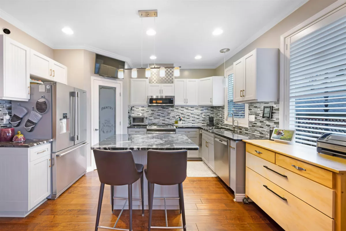 Loft / Bonus Room Photo of 5742 148 Street, Surrey, BC