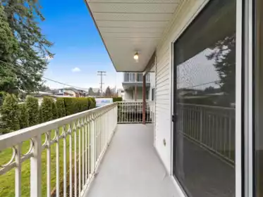 Mudroom Photo of 112 31930 Old Yale Road, Abbotsford, BC