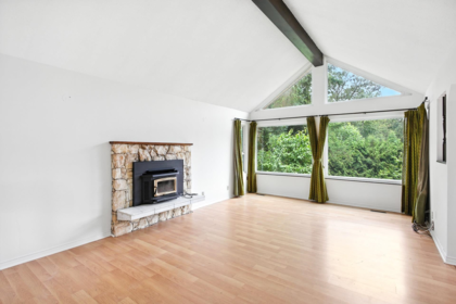 Mudroom Photo of 1890 Charles Street, Port Moody, BC
