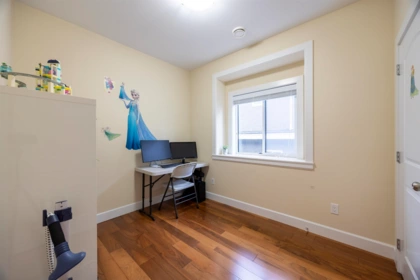 Bedroom 2 Photo of 4346 Wildwood Crescent, Burnaby, BC