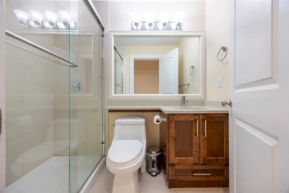 Mudroom Photo of 4346 Wildwood Crescent, Burnaby, BC
