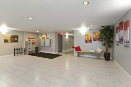 Hallway Photo of 405 13680 84 Avenue, Surrey, BC