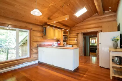 Basement Recreation Room Photo of 360 Salal Road, Bowen Island, BC