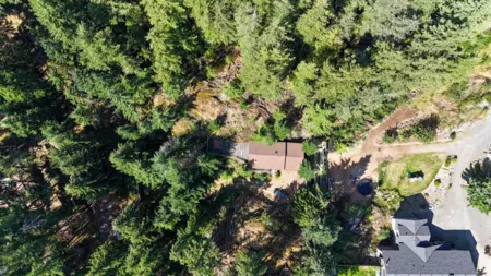 Family Room Photo of 360 Salal Road, Bowen Island, BC