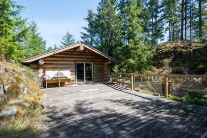 Front Yard Photo of 360 Salal Road, Bowen Island, BC