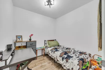 Loft / Bonus Room Photo of 310 15220 E Guildford Drive, Surrey, BC