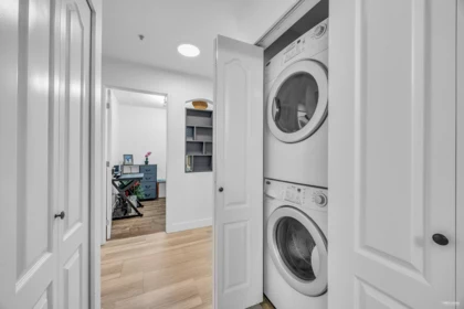 Office / Den Photo of 310 15220 E Guildford Drive, Surrey, BC