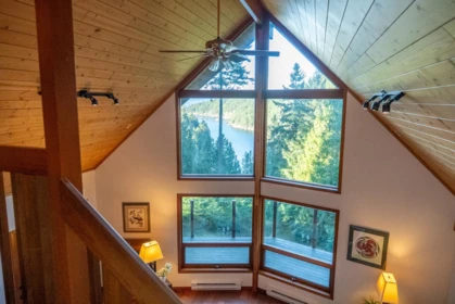 Hallway Photo of 2648 Galleon Way, Pender Island, BC