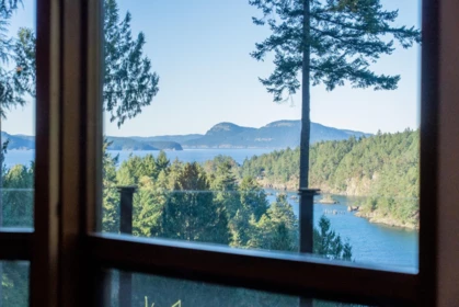 Kitchen Photo of 2648 Galleon Way, Pender Island, BC