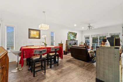 Breakfast Nook Photo of 1405 Edinburgh Street, New Westminster, BC