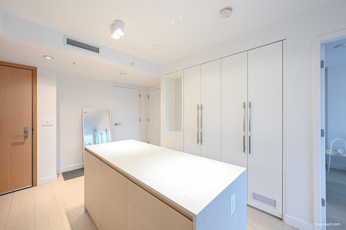 Basement Recreation Room Photo of 1009 1289 Hornby Street, Vancouver, BC