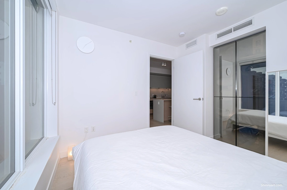 Breakfast Nook Photo of 1009 1289 Hornby Street, Vancouver, BC