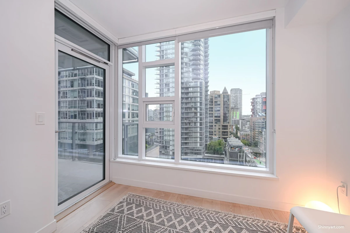 Garage Interior Photo of 1009 1289 Hornby Street, Vancouver, BC