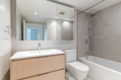 Hallway Photo of 401 1500 Fern Street, North Vancouver, BC