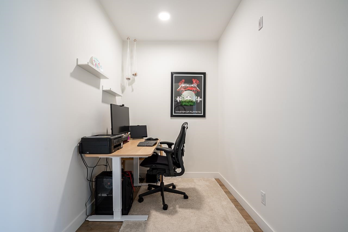 Mudroom Photo of 103 2035 Glenaire Drive, North Vancouver, BC