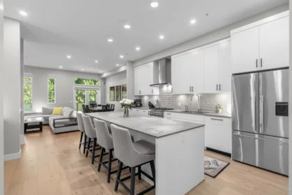4676 Capilano Road, North Vancouver, BC, North Vancouver — Townhouse for sale