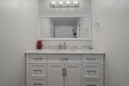Laundry Room Photo of 168C 8635 120 Street, Delta, BC