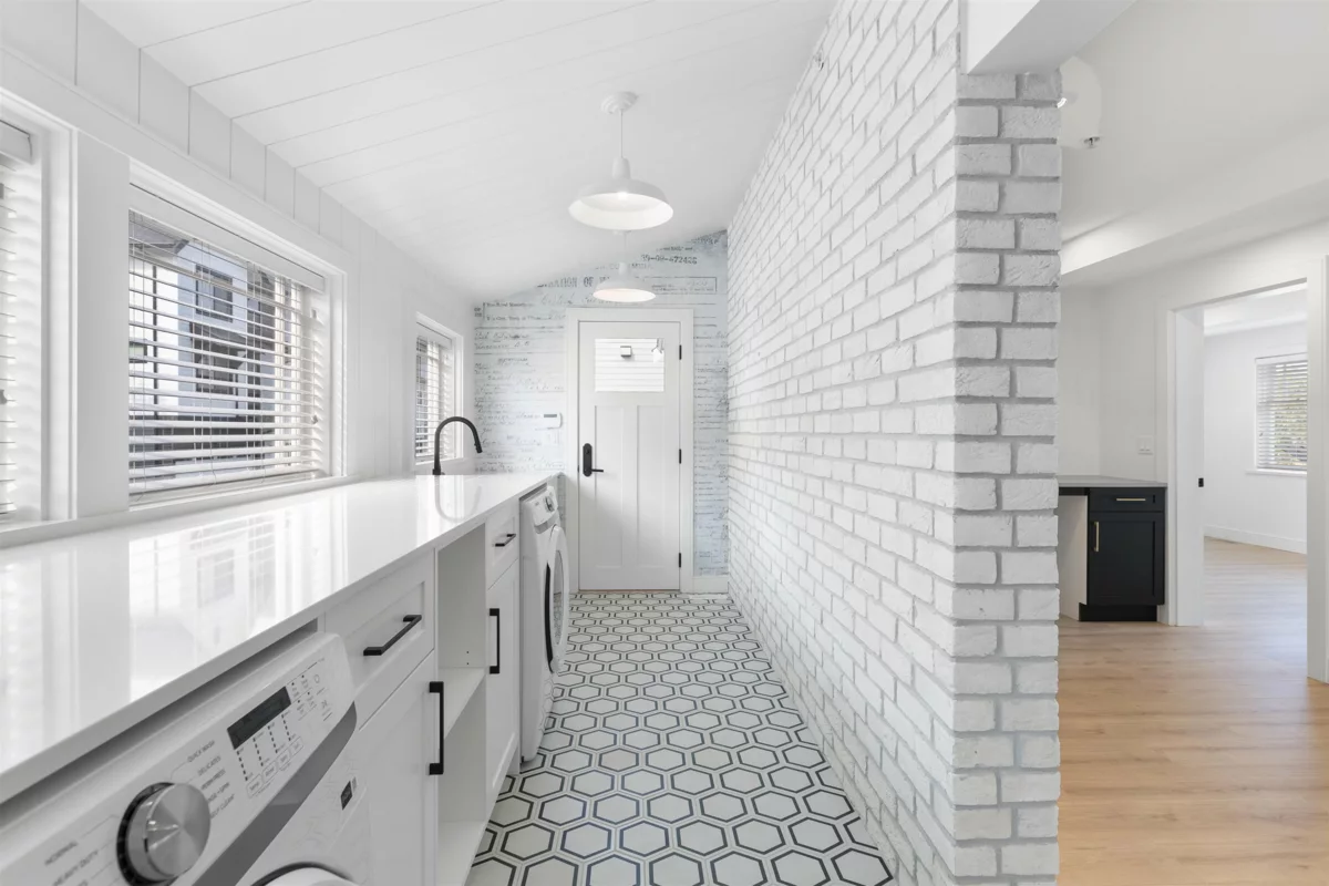Entry Foyer Photo of 19678 80 Avenue, Langley, BC